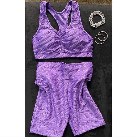 2 Piece Sports Bra Leggings Set (Lavender) - Picture 3 of 4